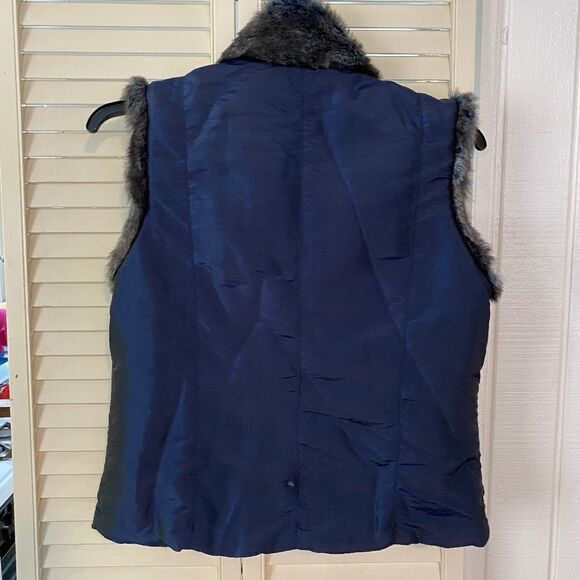 Per Una Navy Vest with fur down front - Picture 4 of 6